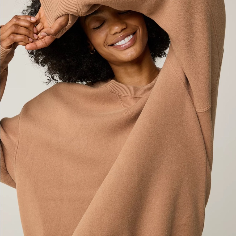 OFFLINE By Aerie Cloud Fleece Oversized Crewneck sweatshirt NWT xsmall